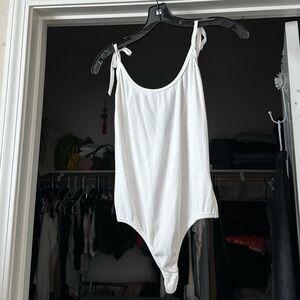 THE LINE BY K Cream Bodysuit Tie Shoulder Tank Top Size-L